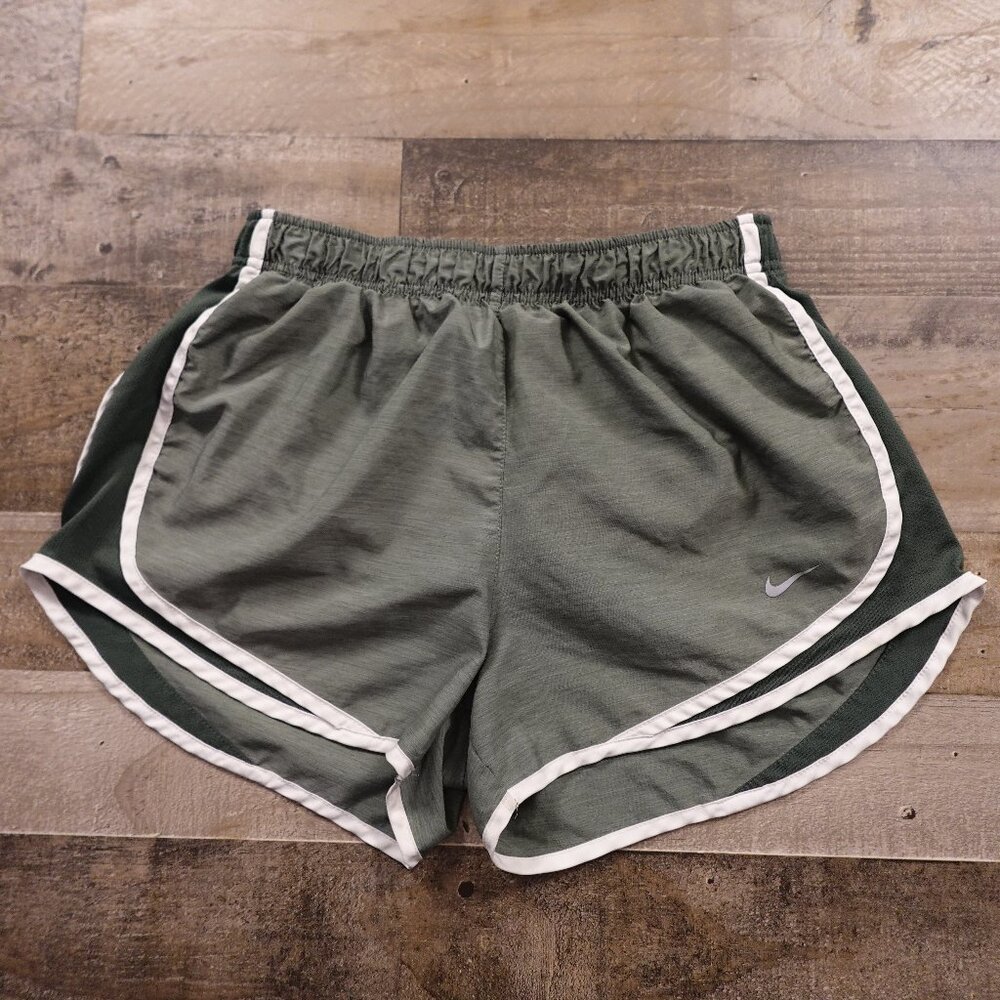 Nike Tempo Running Shorts Women’s Medium‎ Green 3” Lined Dri-FIT